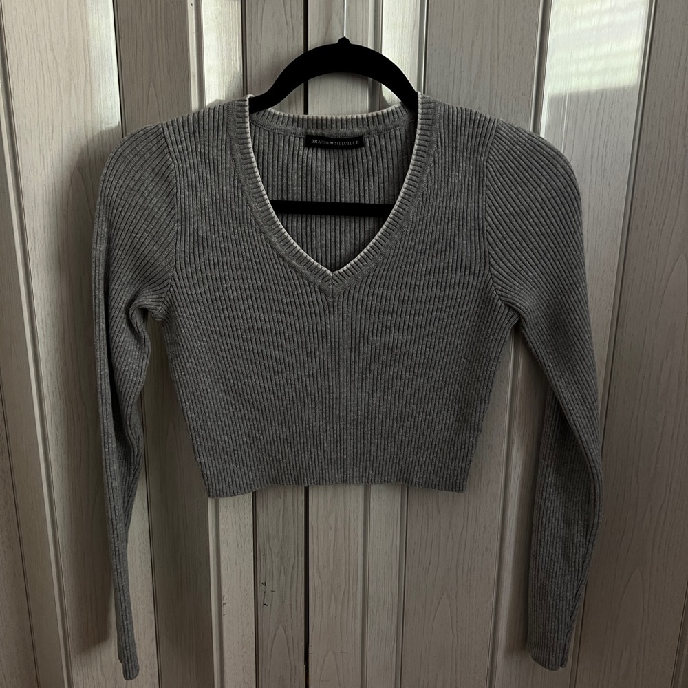 Grey v neck long sleeve